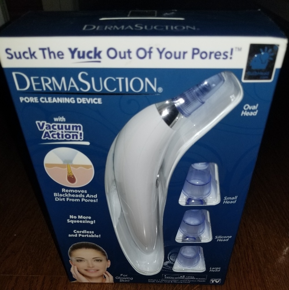🎈BRAND NEW - DERMASUCTION PORE CLEANING DEVICE 🎈